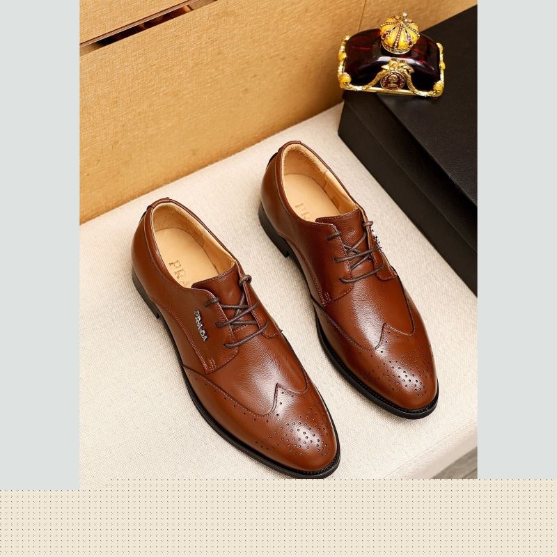 Pra*a leather shoes